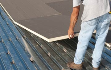 benefits of insulating Foyers flat roofing