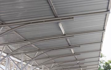 installing Foyers metal roofing